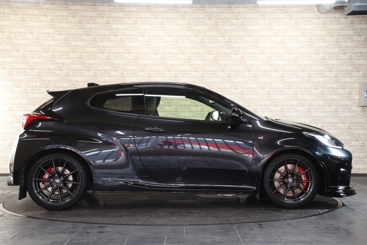 R3 GRヤリス 1.6 RZハイパフォーマンス 2.0万km GRフロント リアエアロ SARDチタンマフラー フロントRS☆Rダウンサス ...
