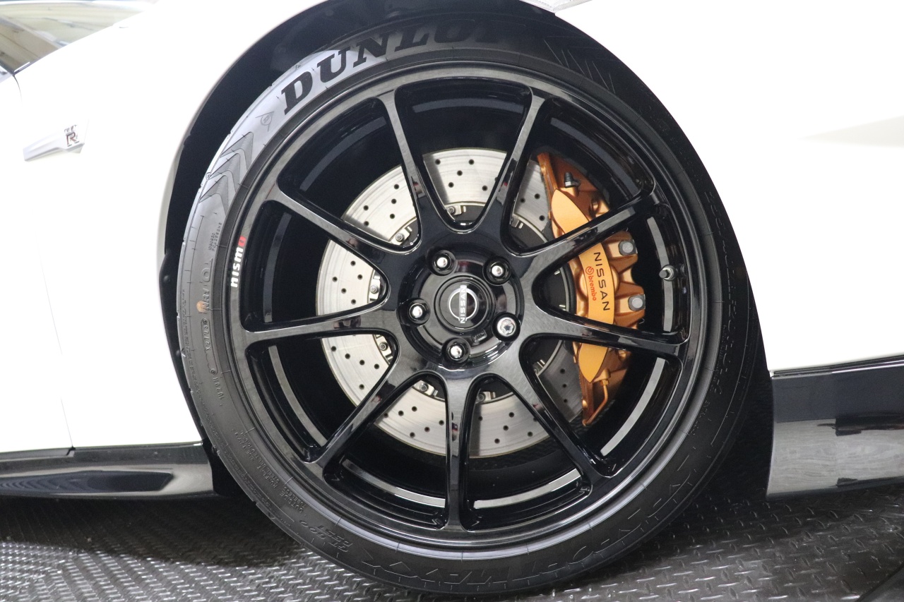 R5 GT-R 3.8 トラックエディションEngineered by nismo 0.1万km MY24 1