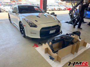 R35GT-R ダッシュボード交換 ヒビだらけのダッシュとお別れ♪
