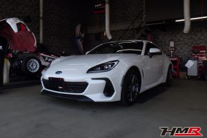 1オーナー 6MT 純正17インチ装着のスバル BRZ2.4R(ZD8)の納車前点検整備を行いました